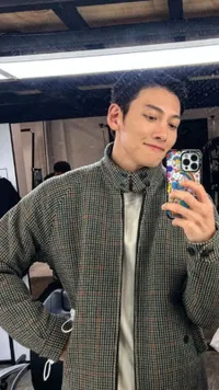 8 Rekomendasi Style Formal Ji Chang Wook yang Punya Aura Bos Kantoran, Charming Banget!