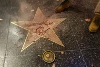 8 Simbol Walk of Fame Milik Seleb Ini Pernah Dirusak, Alasannya?