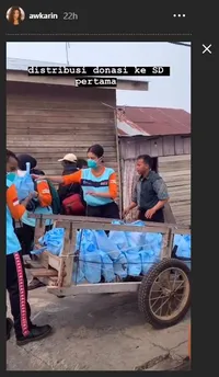 9 Aksi Keren Awkarin Jadi Relawan Padamkan Karhutla di Kalimantan, Tuai Pujian