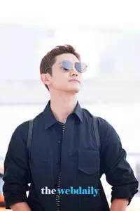 9 Foto Tampan Changmin TVXQ Menuju Indonesia, Usia 31 Tapi Kayak Mahasiswa