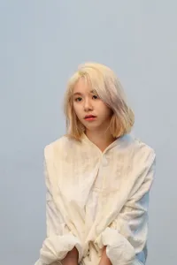 9 Idol Ini Punya Kulit Glowing Idaman Banyak Orang