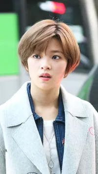 9 K-Pop Idol Cewek yang Berani Potong Rambut Super Pendek, Sunny Girls Generation sampai Amber f(x)!