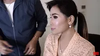 9 Potret Akad Nikah Kiwil dan Eva Belisima, Digelar Sederhana - Kedua Mempelai Penuh Bahagia