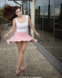 9 Potret Baby Margaretha yang Sudah Langsing dan Kembali Jalani Pemotretan, Hot Mama Bikin Netizen Gagal Fokus 