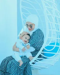 9 Potret Baby Ukkasya Anak Zaskia Sungkar dan Irwansyah Liburan Perdana ke Labuan Bajo, Anteng Banget - Gemas Saat Tes PCR