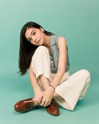 9 Potret Cantik Cucu Bondan Winarno 'Mak Nyus', Tekuni Seni Peran - Miliki Tubuh Proporsional Bak Model