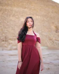 9 Potret Cassandra Lee Liburan ke Mesir, Kunjungi Piramid dan Patung Spinx - Anggun Naik Unta Bak Ratu Cleopatra