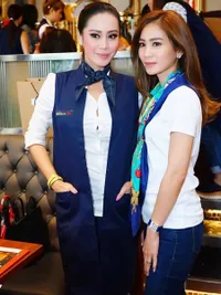9 Potret Hot Vicky Zainal, Masih Kinyis-Kinyis Bak ABG di Usianya yang Sudah 40 Tahun