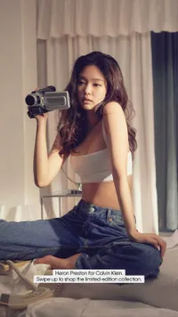 9 Potret Jennie BLACKPINK Pamer Pinggang Ramping Dalam Iklan Calvin Klein, Girlfriend Material Banget