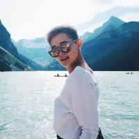9 Potret Kabar Terbaru Gisela Cindy yang Kini Jadi Wanita Karir di Kanada, Dulu Rambutnya Cepak - Sekarang Anggun Banget!