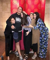 9 Potret Kebersamaan Anak-Anak Titi DJ, Kompak Banget - Tetap Hangat dan Rukun Meski Beda Ayah