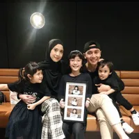 9 Potret Kimora Putri Sulung Fanny Fabriana yang Kini Beranjak ABG, Makin Cantik dan Menawan - Kini Tekuni Dunia Model Seperti Sang Mama