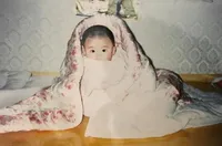 9 Potret Masa Kecil Lee Jong Suk yang Buktikan Pesonanya Sudah Terlihat Sejak Bayi