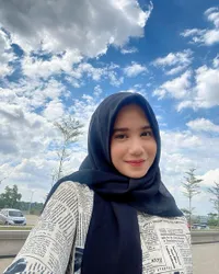 9 Potret Memesona Tissa Biani Dalam Balutan Hijab, Makin Cantik dan Bikin Adem