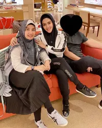 9 Potret Perjalanan Cinta Meggy Wulandari, Sempat Sembunyikan Wajah Suami Baru - Kini Ramai Disebut Netizen Mirip Kiwil