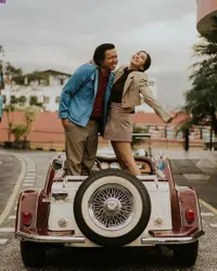 9 Potret Prewedding Joshua Suherman dan Clairine Clay, Posenya Sangat Mesra di Atas Gunung 