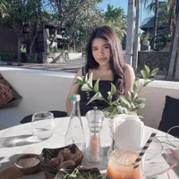 9 Potret Rena Oktapia Adik Mendiang Olga Syahputra yang Sama Sekali Tak Terekspos, Cantik dan Hot Banget