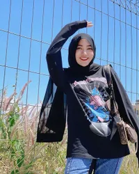 9 Potret Selebriti Indonesia yang Meninggal di Usia Muda, Nomor 3 Menghebohkan Se-Indonesia