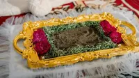 9 Potret Tedak Siten Anak Via Vallen, Khidmat Sekaligus Meriah - Agham Disebut Bakal Ikuti Jejak Orangtua Jadi Musisi