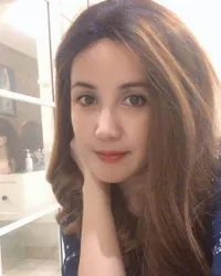9 Potret Terbaru Andi Soraya yang Tetap Menawan di Usia Kepala Empat, Bak Remaja Belasan Tahun - Padahal Sudah Menikah 4 Kali