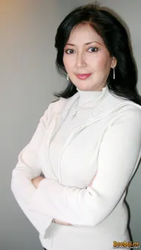 9 Potret Terbaru Anna Tairas yang Makin Menawan dan Awet Muda di Usia Kepala Enam, Sudah Menikah Dengan Pria Lebih Muda 12 Tahun