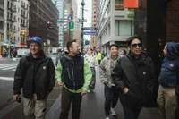 9 Potret The Dudas Minus One di NYC, Raffi Ahmad - Gading Marten Jalan-Jalan Vibesnya bak Boyband