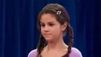 9 Potret Transformasi Selena Gomez, Bermula dari Artis Cilik Disney Kini Jadi Selebriti Dengan Followers Terbanyak di Instagram