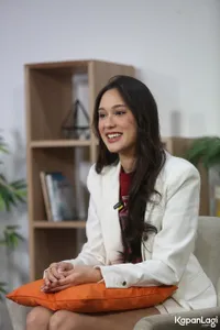 9 Potret Yasmin Napper Ungkap Keseruan Syuting 'ASSALAMUALAIKUM BEIJING 2: LOST IN NINGXIA', Jalani Musim Dingin di Tiongkok