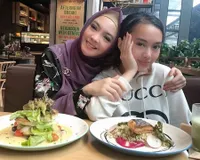 9 Potret Ziankha Amorette, Putri Inggrid Kansil yang Jarang Tersorot - Kini Beranjak Dewasa dan Makin Menawan
