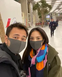 9 Seleb Tanah Air dari Raffi Ahmad - Via Vallen Pakai Masker Saat Liburan, Cegah Infeksi Virus Corona