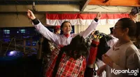 Aaliyah Massaid Beranikan Diri Jadi Pengibar Merah Putih dalam Air!
