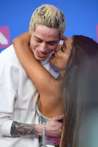 Ada Kim Kardashian Hingga Ariana Grande, Ini list Mantan Pete Davidson