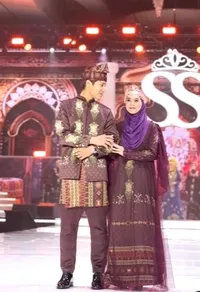 Ada Lesti Kejora - Putri Isnari, 8 Potret Cantik Pedangdut Dalam Balutan Baju Adat dari Berbagai Daerah di Nusantara