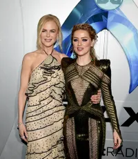 Adu Gaya Amber Heard vs Nicole Kidman di Premier 'AQUAMAN'