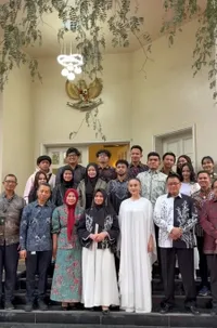 Agnez Mo Diundang Bukber di KJRI Dubai, Cantik Pakai Gamis