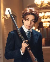 Ahjussi Rasa Oppa, 8 Potret Lee Dong Wook yang Semakin Ganteng di Drama Terbaru 'TALE OF NINE TAILED 1938'