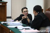 Air Mata Nikita Mirzani Tumpah di Ruang Sidang, Ini Penyebabnya