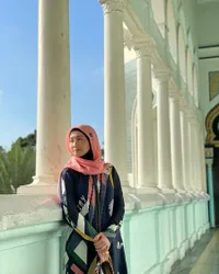 Akhirnya Punya Instagram Pribadi, Intip 10 Potret Terbaru Desy Ratnasari yang Tetap Cantik Awet Muda