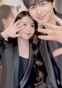 Aksi IU dan Byeon Wooseok Challenge Lucu, Penonton PERFECT CROWN Gemas 