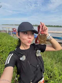 Aksi Wendy Walters Trail Run sampai Pamer Medali, Seru Abis!