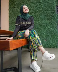 Akui Sempat Terbesit Lepas Hijab Pasca Cerai, Ini 8 Nathalie Holscher Ungkap Imannya Sempat Goyah - Tetap Tutup Aurat Demi Jadi Lebih Baik