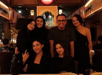 Akur, Sarita Abdul Mukti dan Faisal Harris Dinner Bareng Rayakan Ultah Shabina Mecca - Jennifer Dunn Absen