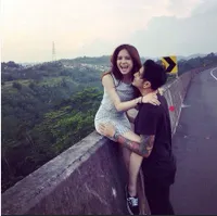 Alamak, Mesranya Vicky Nitinegoro Bareng Pacar Blasterannya Ini!