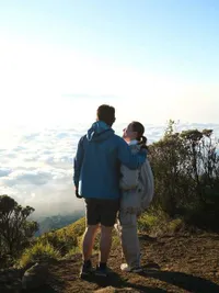 Amanda Manopo Ungkap Pengalaman Kocak Naik Gunung Pertama Kali, Bawa Tas 15 Kg & Tahan Buang Air Besar