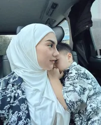Ammar Zoni Tertangkap Narkoba yang ketiga Kali, Deretan Potret Irish Bella yang Makin Bahagia dengan Anak-Anaknya