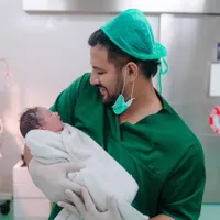 Ammar Zoni Versi Cewek, 8 Potret Baby Ara Anak Irish Bella - Wajahnya Mirip Banget dengan Sang Ayah