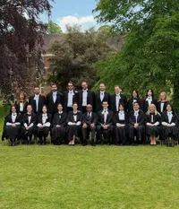 Anak Ferdi Hasan Wisuda di Cambridge University, Raih Predikat Terbaik Lulus Distinction