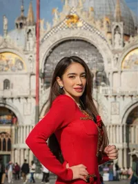 Angel Karamoy Lanjut ke Venesia, Lengket Lagi dengan Gusti Ega