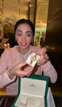 Angel Karamoy Rayakan Valentine Bareng Gusti Ega, Dapat Kado Mewah