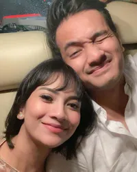Anniversary 1 Tahun Pernikahan, Ini Deretan Foto Mesra Vanessa Angel & Bibi Ardiansyah yang Bikin Baper